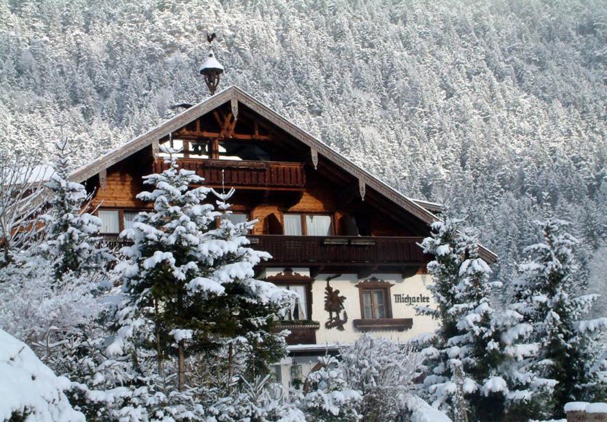Alpenhotel Speckbacher Hof Gnadenwald Exterior photo